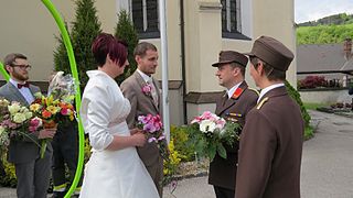 2017-05-13 Hochzeit von Sandra Zauzal und Erhard Schagerl (04).jpg