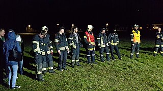 2018-03-29 (111) Consultation at Firefighting respiratory protection exercise of Unterabschnitt Kirchberg an der Pielach Süd.jpg