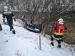 2021-03-19 (100) Rescue of a car on the B 39 Pielachtal road near Weissenburg, Frankenfels, Austria.jpg