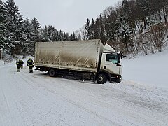 2021-01-18 (100) Rescue of a truck in Weißenbach, Texingtal, Austria.jpg