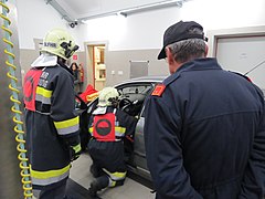 2017-11-18 (103) Abnahmeprüfung Technischer Einsatz der Freiwilligen Feuerwehr Weißenburg.jpg