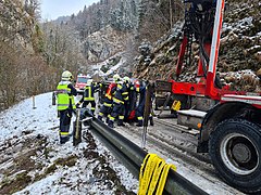 2021-03-19 (102) Rescue of a car on the B 39 Pielachtal road near Weissenburg, Frankenfels, Austria.jpg
